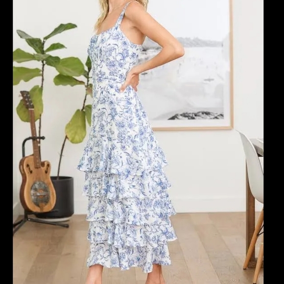 Lulus Dresses & Skirts - Lulu's For the Frill of It White Floral Ruffle Tiered Maxi Dress Size Small